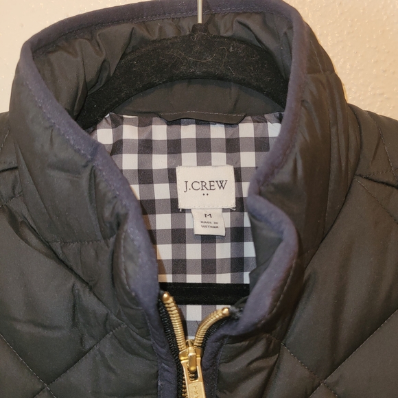 JCrew Quited Vest Gold Accents Size Medium NWOT - Picture 3 of 6